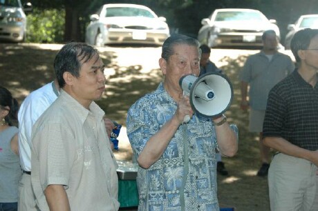 Uncle Hing delivering Speech
