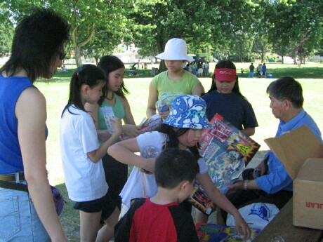 Children claiming prizes