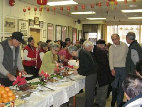 Line up for
                Buffet Lunch