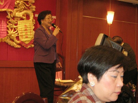 Esther Yue sang Karaoke during
                    the evening.